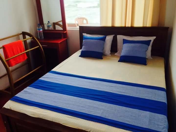 Rainbow Beach Hotel Hikkaduwa Extérieur photo