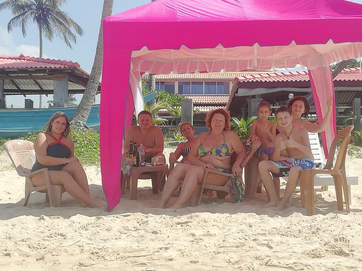 Rainbow Beach Hotel Hikkaduwa Extérieur photo