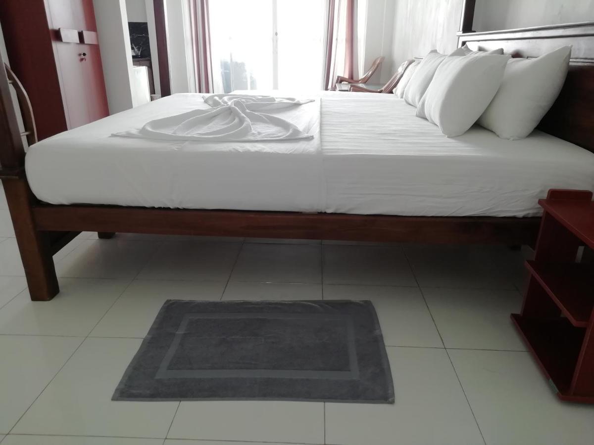 Rainbow Beach Hotel Hikkaduwa Chambre photo